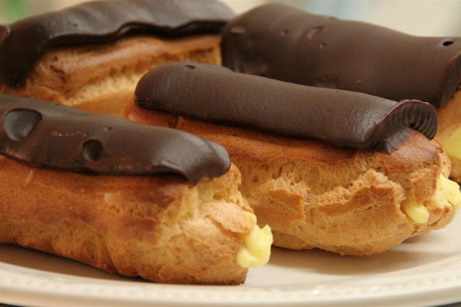 Chocolate éclairs